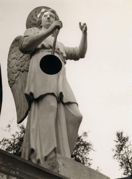 Scultura - Statua - Angelo con la tromba - San Miniato (già San Miniato al Tedesco) (PI) - Esterno