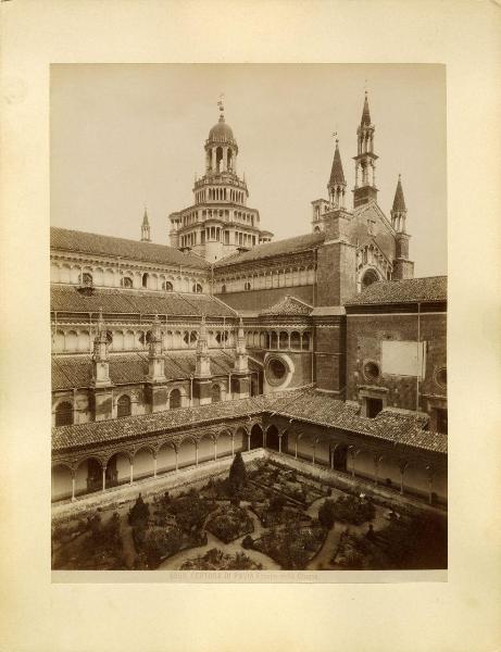 Pavia - Certosa - veduta del fianco della chiesa