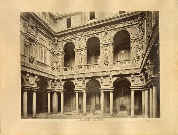 Milano - piazza della Scala - Palazzo Marino - cortile