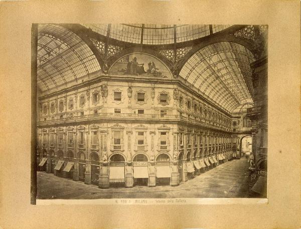 Milano - Galleria Vittorio Emanuele II - Allegoria dell'Europa - Angelo Pietrasanta