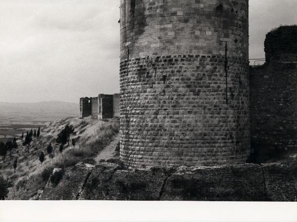 Lucera (FG) - Fortezza, castello svevo-angioino - Torre - Mura