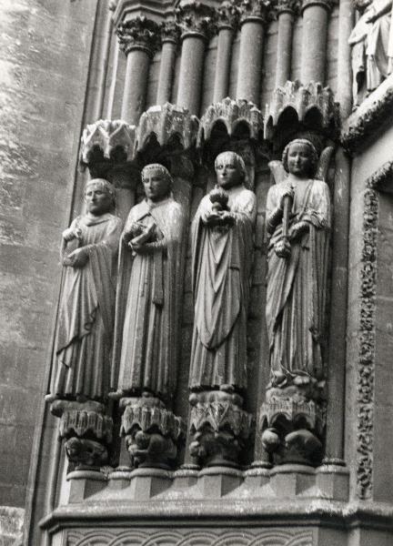 Scultura - Statue - Angeli e santi profeti, sec. XIII - Francia - Amiens - Cattedrale Notre-Dame - Facciata sud - Portale della Vergine Dorata (Vierge Dorée), di destra