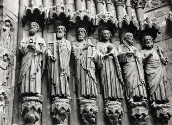 Scultura - Statue - Apostoli, sec. XIII - Francia - Amiens - Cattedrale Notre-Dame - Facciata principale ovest - Portale centrale