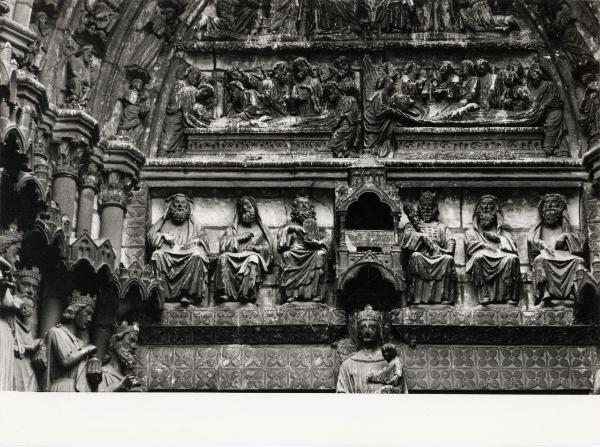 Scultura - Statue - Profeti e storie della Vergine, sec. XIII - Francia - Amiens - Cattedrale Notre-Dame - Facciata principale ovest - Portale della Vergine, di destra