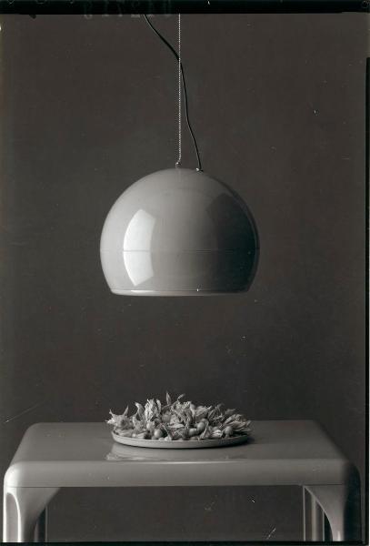 Milano - Studio Ballo&Ballo - lampada Pallade di Studio Tetrarch - Artemide - 1969