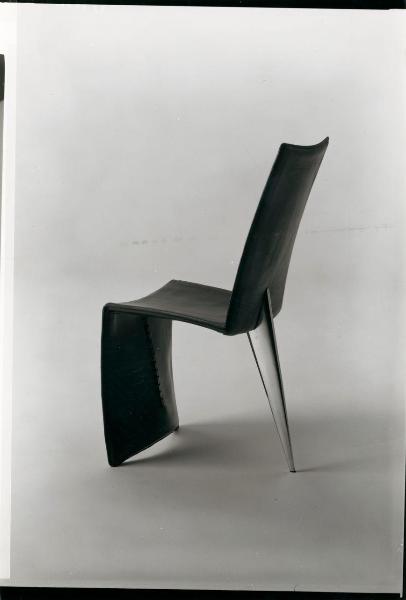 Milano - Studio Ballo&Ballo - sedia Ed Archer di Philippe Starck - Driade - 1987