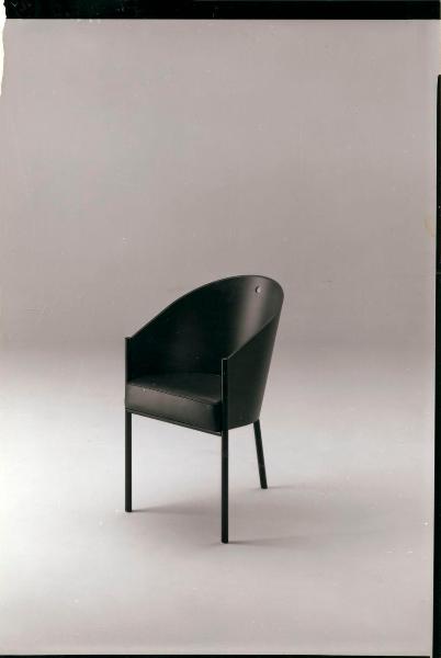 Milano - Studio Ballo&Ballo - poltroncina Costes di Philippe Starck - Driade - 1986