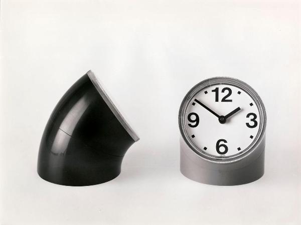 Milano - Studio Ballo&Ballo - composizione di due orologi da tavolo Cronotime di Pio Manzù - Salvatore Gregorietti e la Rinascente - 1969