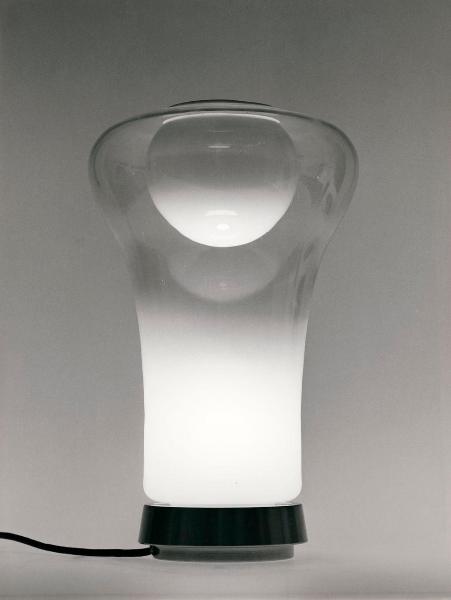 Milano - Studio Ballo&Ballo - lampada Saffo di Angelo Mangiarotti - Artemide- 1966