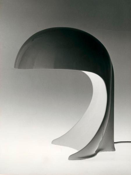 Milano - Studio Ballo&Ballo - lampada Dania di Dario Tognon - Artemide - post 1969