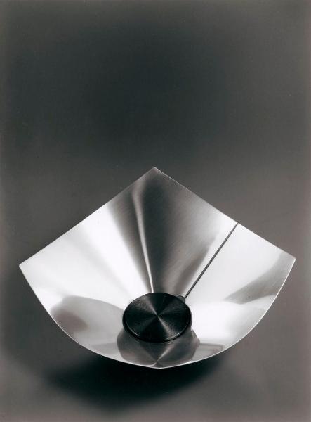 Milano - Studio Ballo&Ballo - cestino Lobo di Silvio Coppola - Alessi - 1978