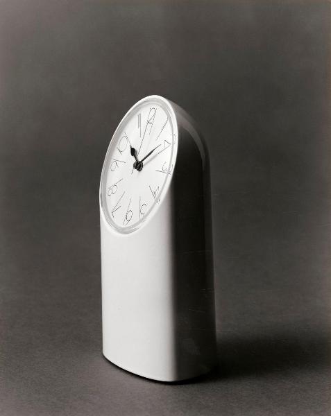 Milano - Studio Ballo&Ballo - orologio Tantalo di Richard Sapper - Artemide - 1970