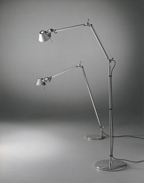 Milano - Studio Ballo&Ballo - composizione di due lampade Tolomeo da terra di Michele De Lucchi-Artemide - post 1954