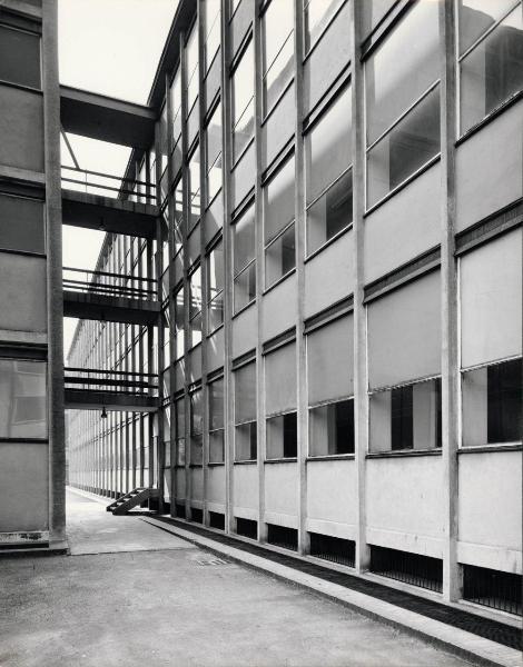 Milano - Scuola Umanitaria - cortile