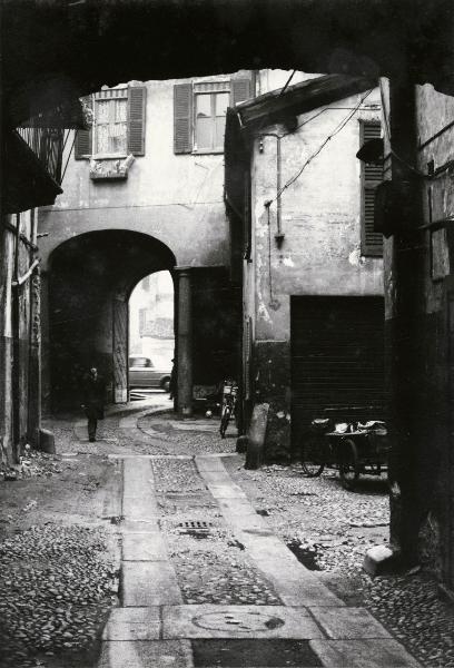 Milano - Veduta urbana - interno cortile