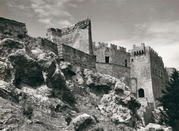 Sito archeologico - Grecia - Rodi, isola - Lindo - Acropoli di Lindo - Castello - Mura - Fortificazione