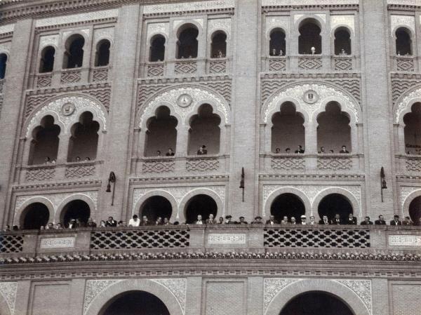 Spagna - Madrid - Las Ventas, arena - Terrazza - Gruppo di uomini