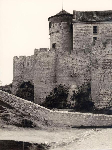 Spagna - Simancas - Castello - Mura - Fortificazione