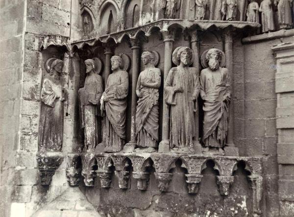 Scultura - Statue dei dodici Apostoli - Spagna - Burgos - Cattedrale - Puerta de la Coronería, portone a nord, transetto - Lato di sinistra