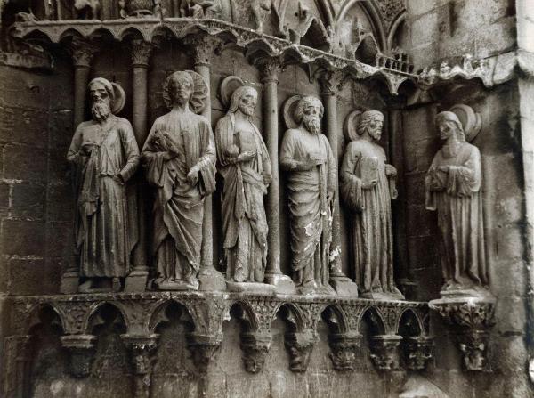 Scultura - Statue dei dodici Apostoli - Spagna - Burgos - Cattedrale - Puerta de la Coronería, portone a nord, transetto - Lato di destra