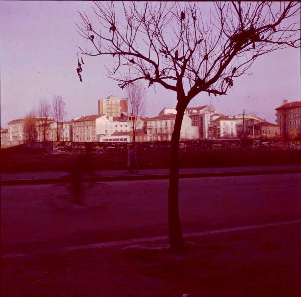 Milano - Veduta urbana animata - bicicletta