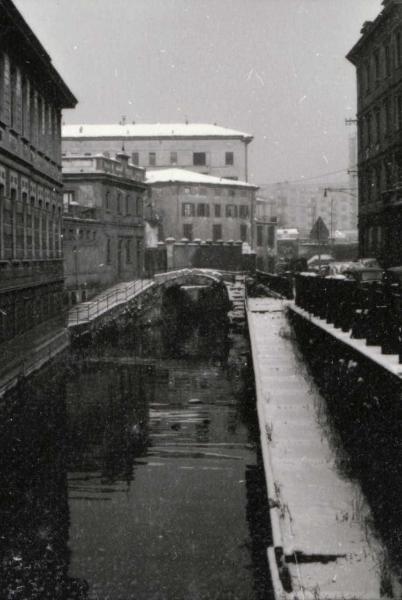 Milano - Veduta urbana - neve