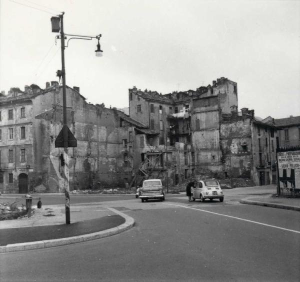 Milano - Veduta urbana animata