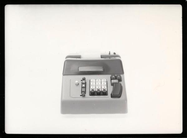 Calcolatrice "Elettrosumma" - Mario Bellini - Olivetti - Milano - Studio Ballo&Ballo