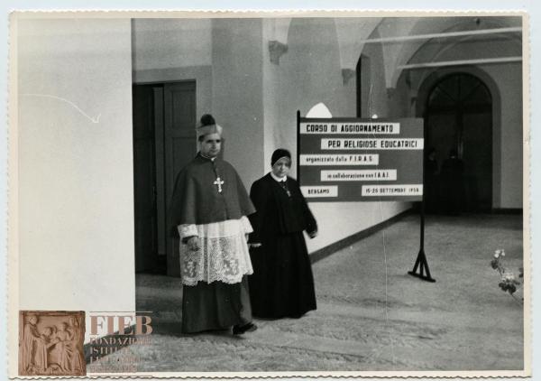 Orfanotrofio femminile del Conventino - Bergamo - Portico - Corso di aggiornamento per religiose educatrici - Cartellone corso di aggiornamento - Vescovo Piazzi Giuseppe - Suora -  FIRAS