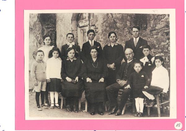 Ritratto di famiglia - Famiglia Carminati - Luigi Carminati - Luigia Rota - Mario Carminati - Francesco Carminati - Piero Carminati - Alessandro Carminati - Bergamo - Quartiere Longuelo