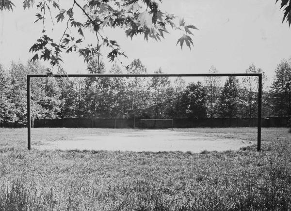 Milano - Pio Istituto dei Sordi in via Prinetti - Esterno - Campo sportivo: campo di calcio - Porta