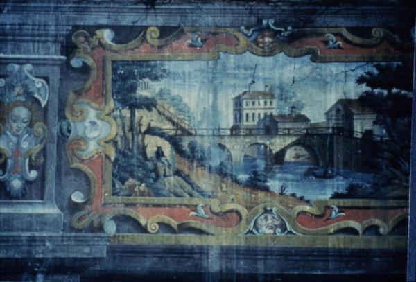 Sesto San Giovanni - Parco Nord, settore Torretta - Villa Torretta, interno - Salone dei Paesaggi - Affresco danneggiato alle pareti - Veduta di paesaggio - Ponte sul fiume, edifici, imbarcazione - Maschera antropomorfa - Crepe