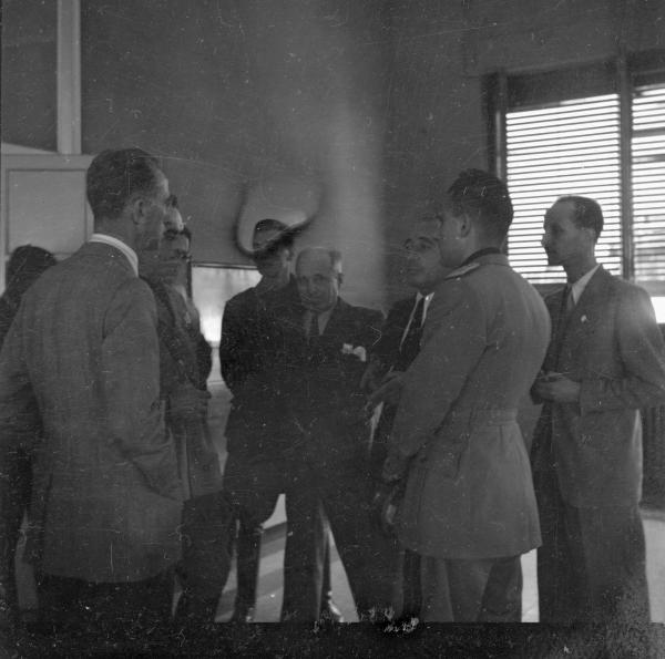 VI sezione Ernesto Breda - Brescia - Via Lunga - Stabilimento industriale - Interno - Visita del generale di Brescia Feliciani