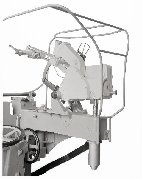 VI sezione Ernesto Breda - Brescia - Via Lunga - Stabilimento industriale - Produzione militare - Complesso binato calibro 20/65 prestabilizzato - Particolare - Componente prodotto dalle Officine Galileo di Firenze - Calcolatore per mitragliera 20 mm