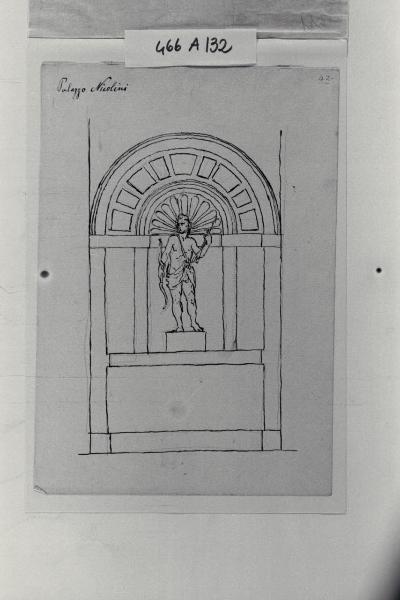 Nicchia con statua