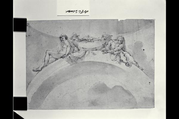 Due figure nude, una femminile e una maschile, sedute sopra un arco con al centro una coppa (Particolari decorativi per interni di sale)