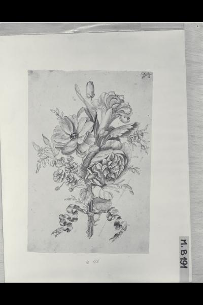 Mazzo di fiori legato da una galla