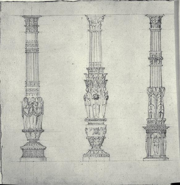 Prospetti di colonna decorata a rilievi