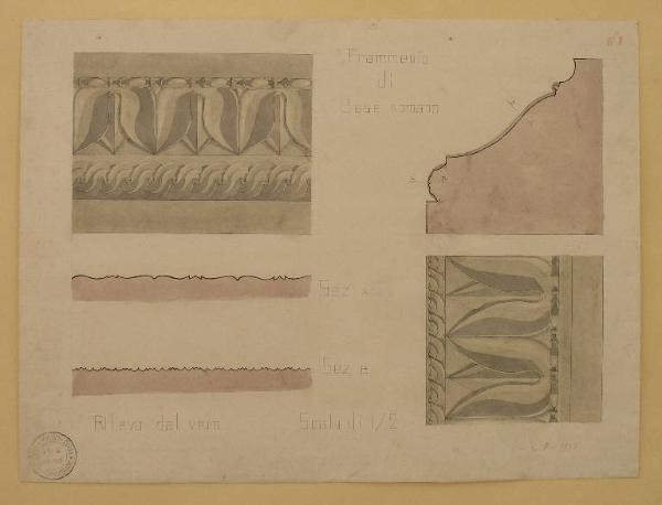 Frammento di base romana