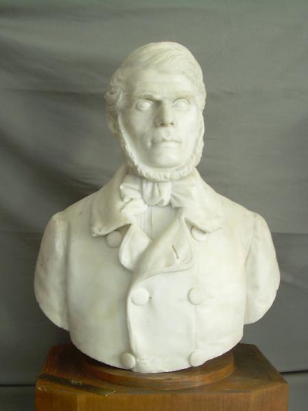 Busto di Carlo Ampelio Calderini