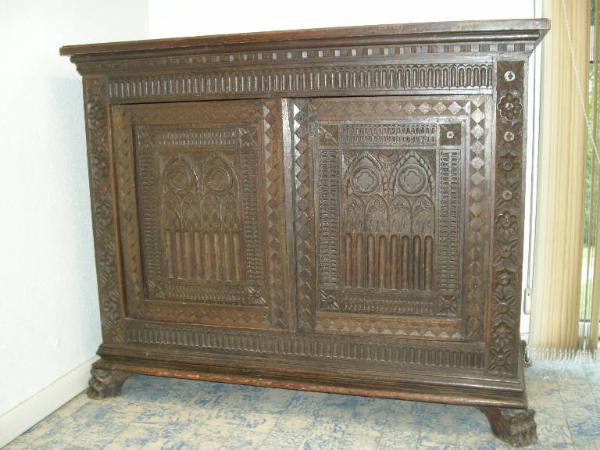 Credenza a due corpi