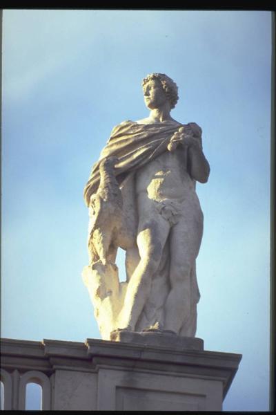 Statua