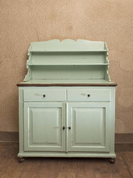 Credenza con alzata