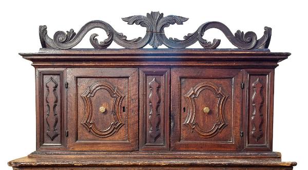 Alzata di credenza