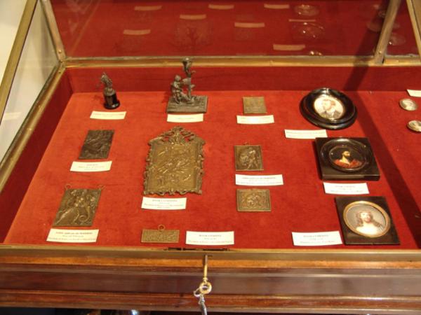 Statuetta di Guglielmo Tell con la balestra ed il figlio