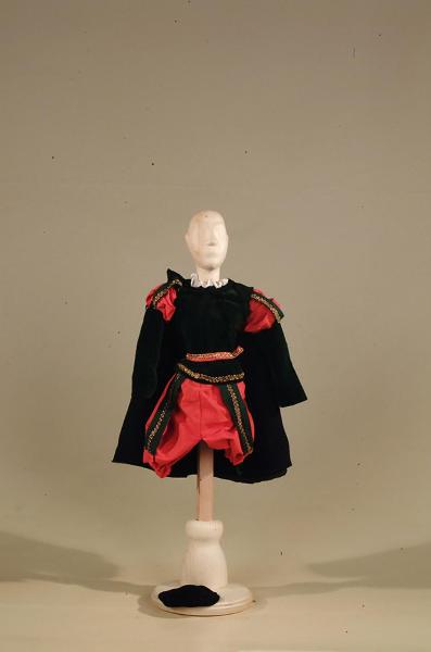 Costume