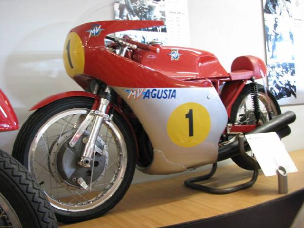 MV Agusta 500 - motocicletta - meccanica