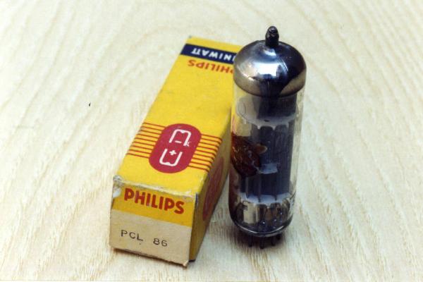 Valvola Philips Miniwatt PCL86 - valvola