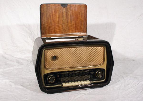 Magnadyne Radio FM150 - radiofonografo - industria, manifattura, artigianato