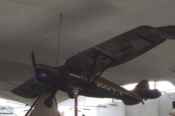 De Havilland DH 80A Puss Moth - aeroplano - industria, manifattura, artigianato